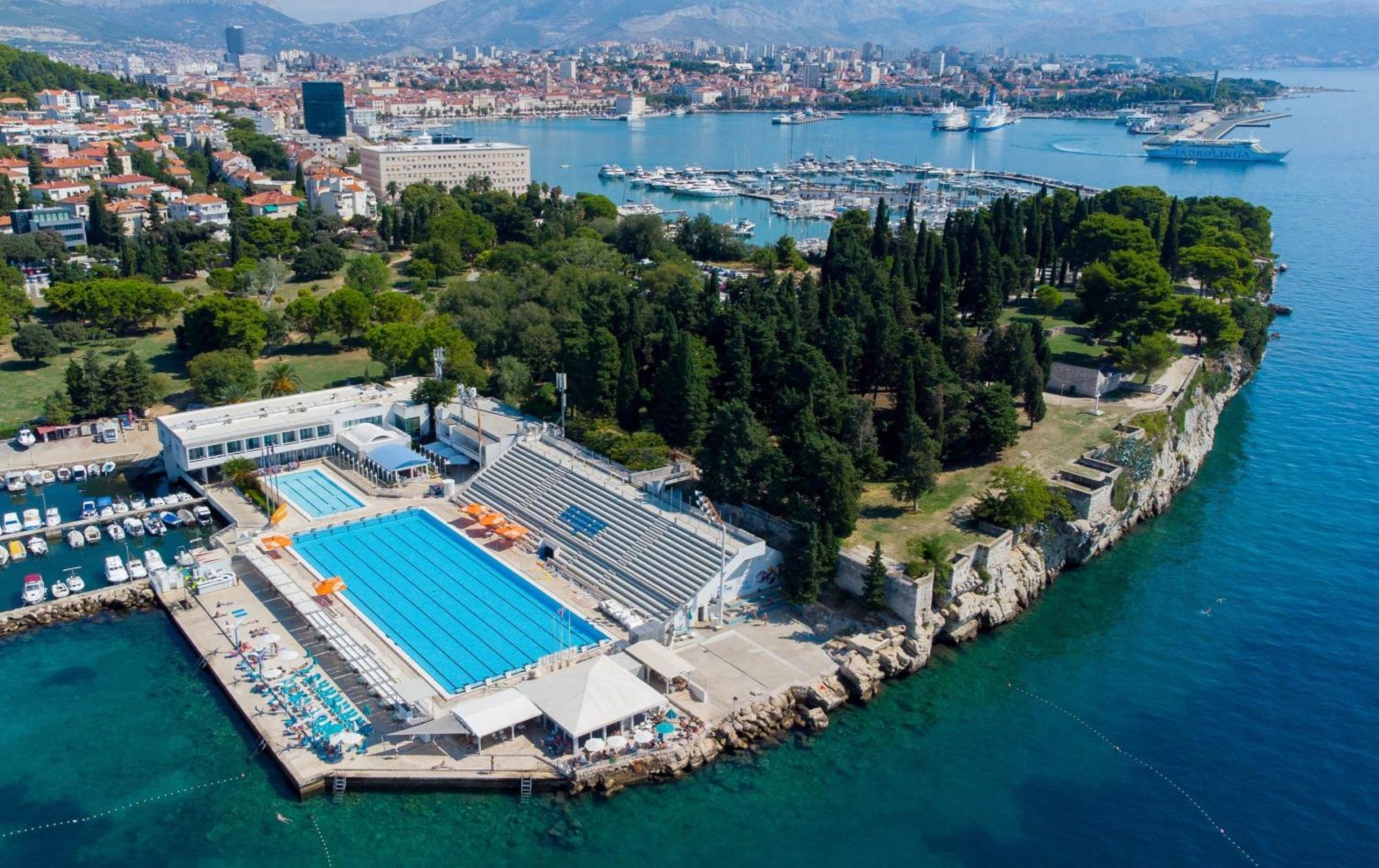 Beachfront Apartment Drazen, With Garden And Parking Split Exteriér fotografie