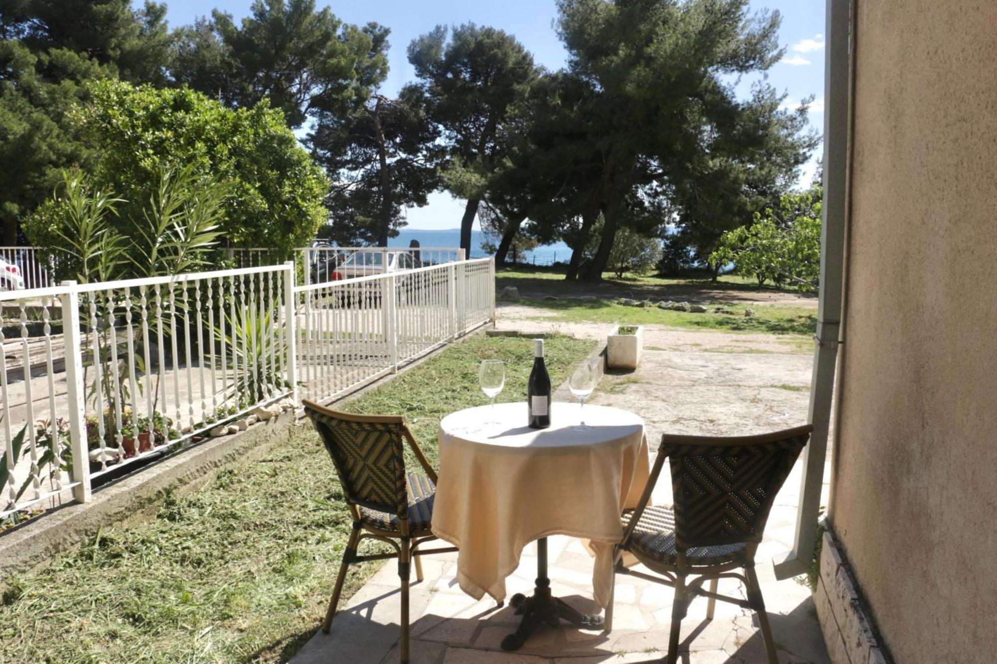 Beachfront Apartment Drazen, With Garden And Parking Split Exteriér fotografie