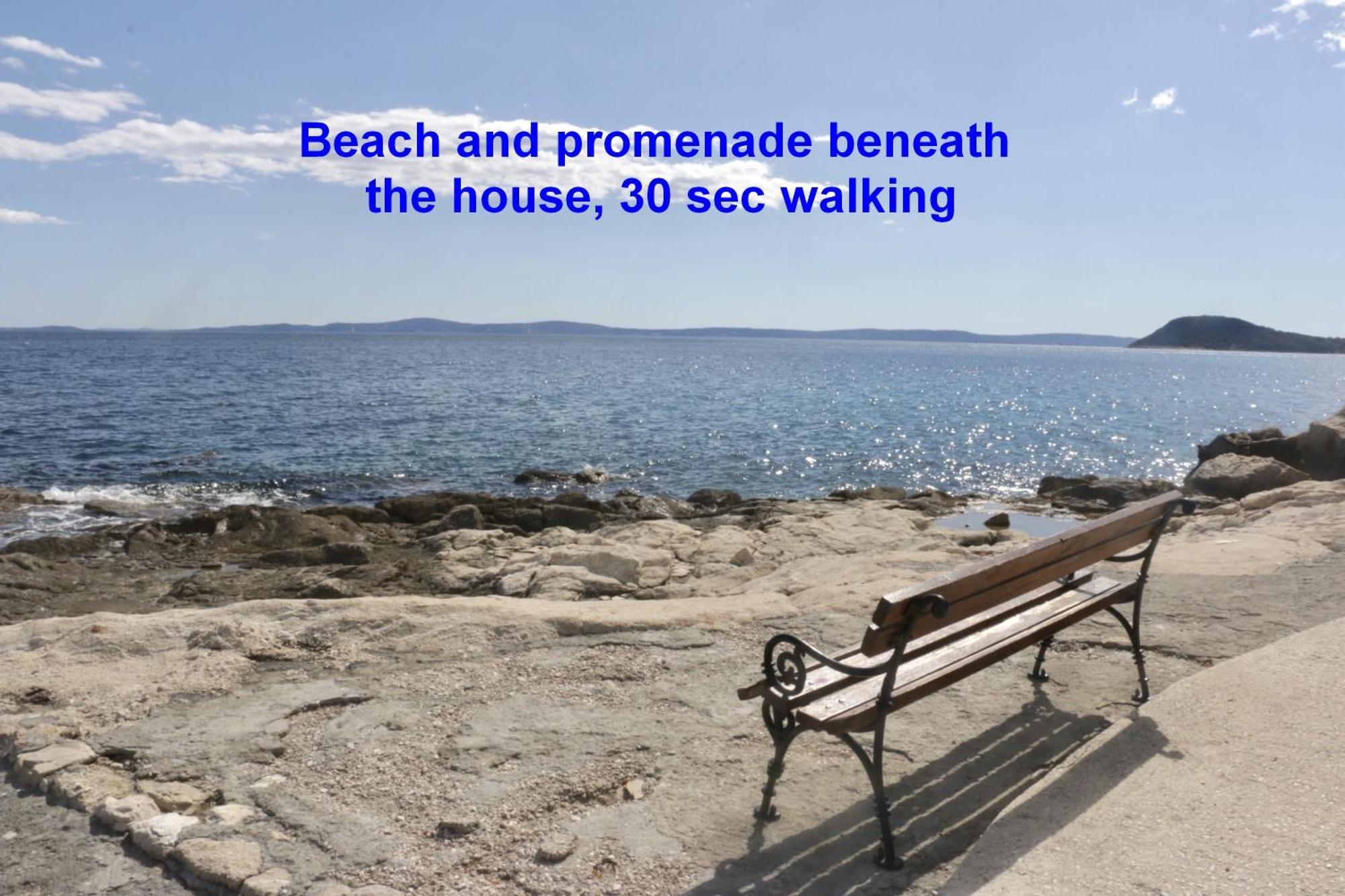 Beachfront Apartment Drazen, With Garden And Parking Split Exteriér fotografie