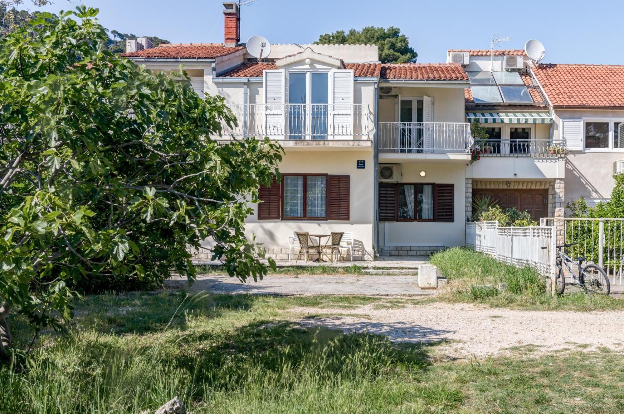 Beachfront Apartment Drazen, With Garden And Parking Split Exteriér fotografie
