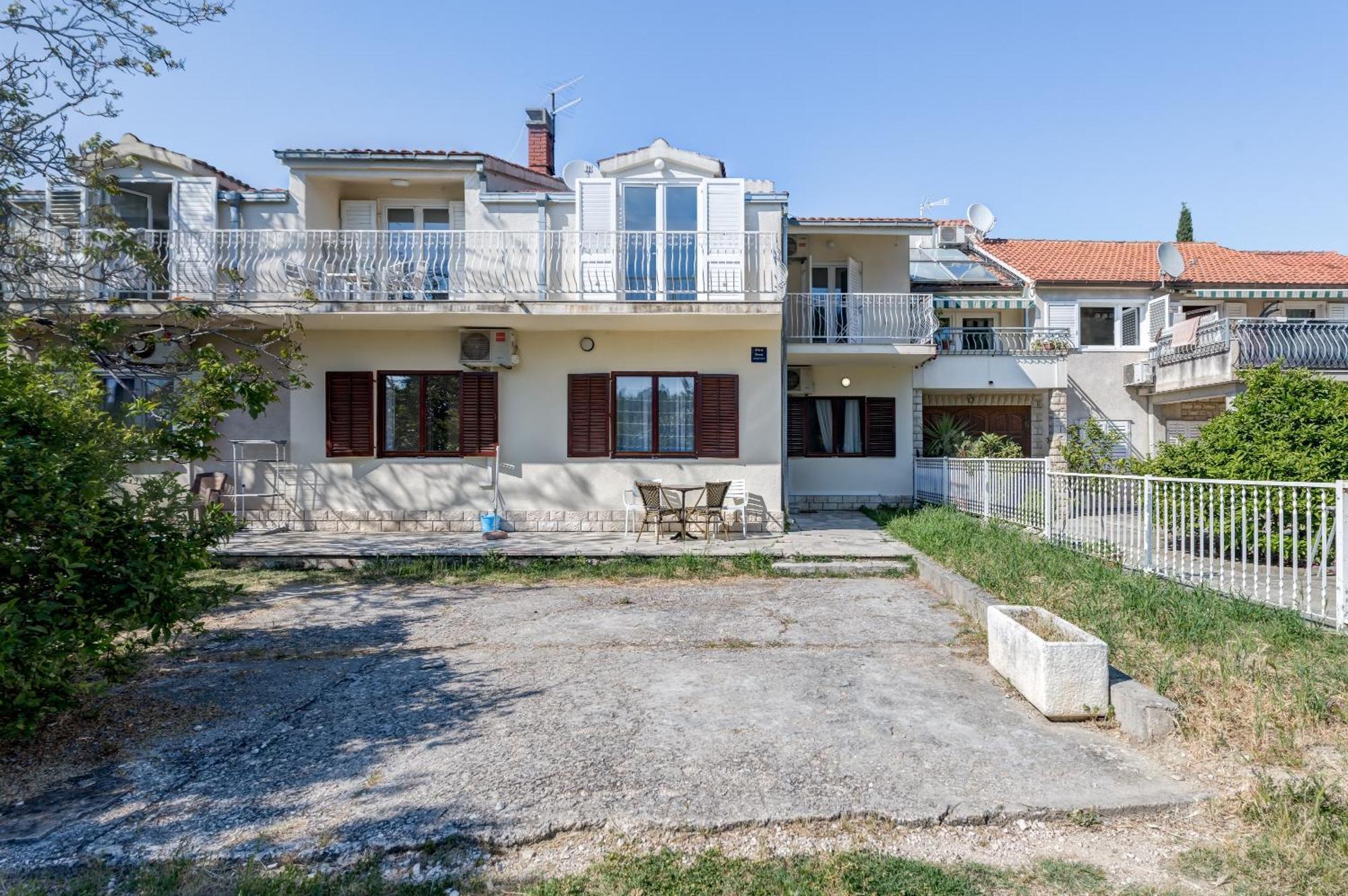 Beachfront Apartment Drazen, With Garden And Parking Split Exteriér fotografie