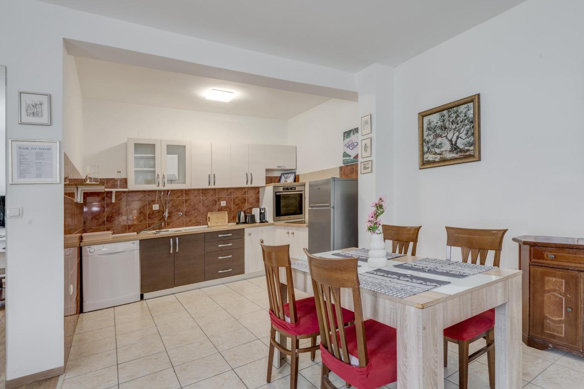 Beachfront Apartment Drazen, With Garden And Parking Split Exteriér fotografie