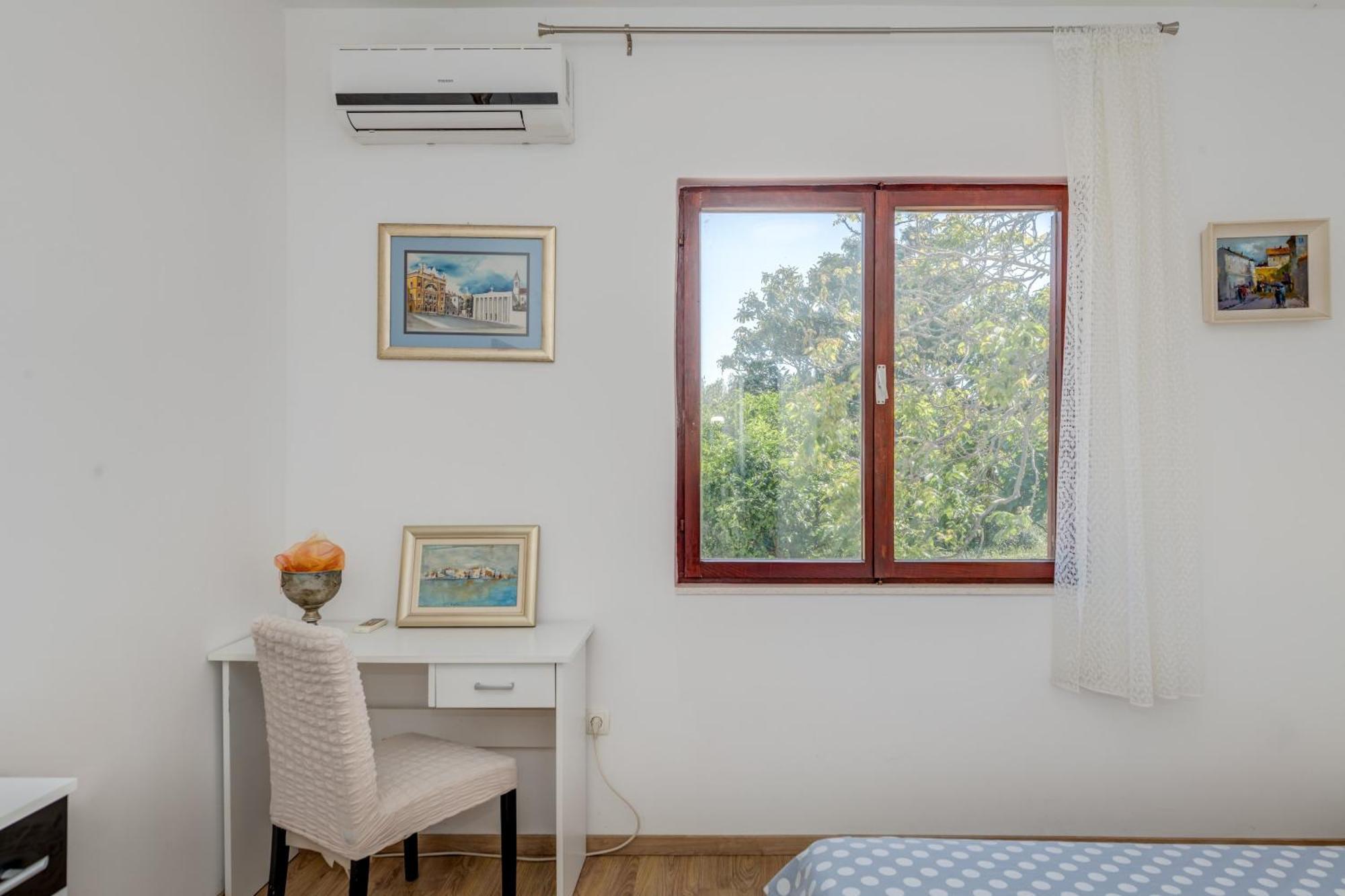 Beachfront Apartment Drazen, With Garden And Parking Split Exteriér fotografie