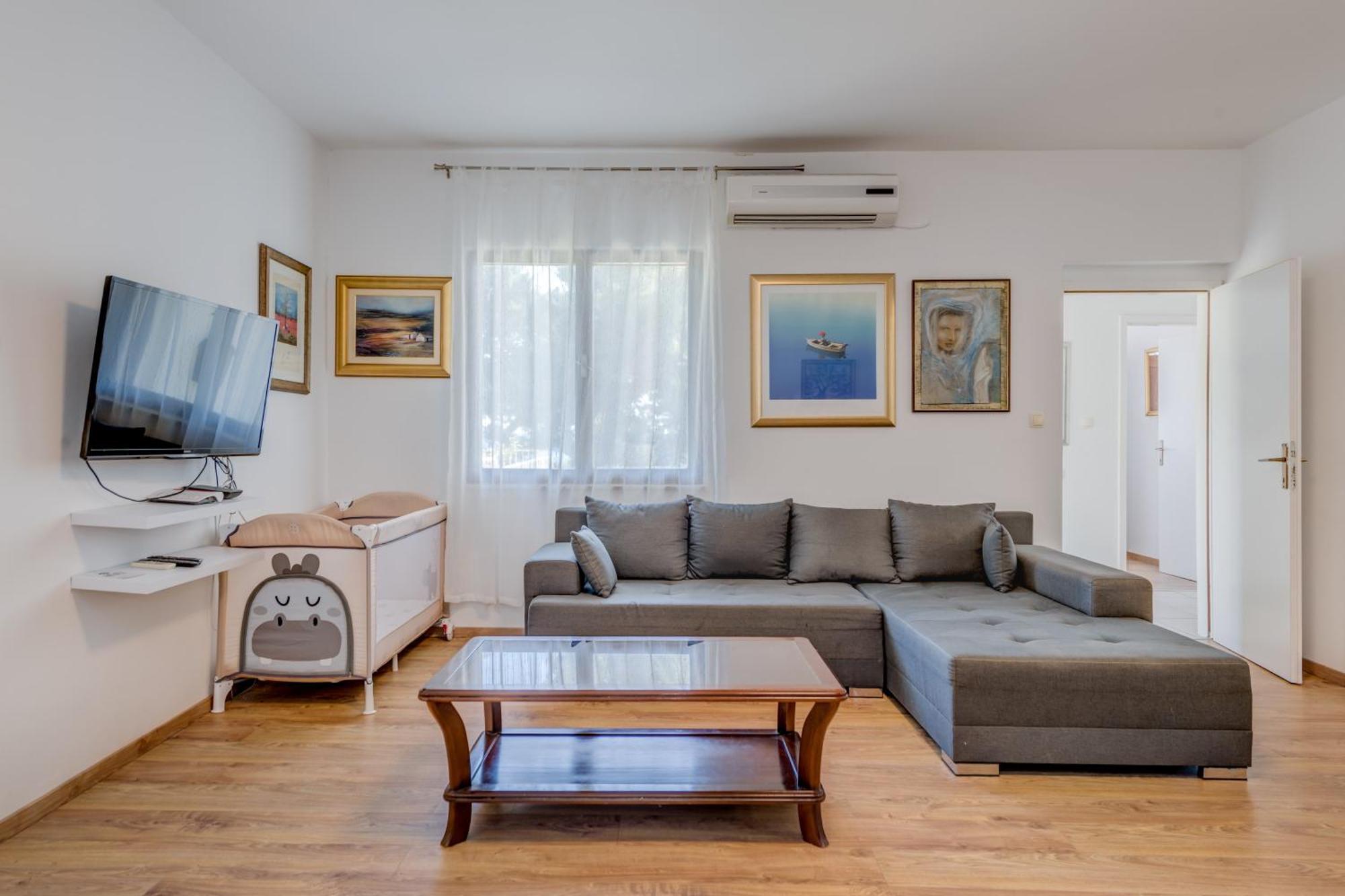 Beachfront Apartment Drazen, With Garden And Parking Split Exteriér fotografie