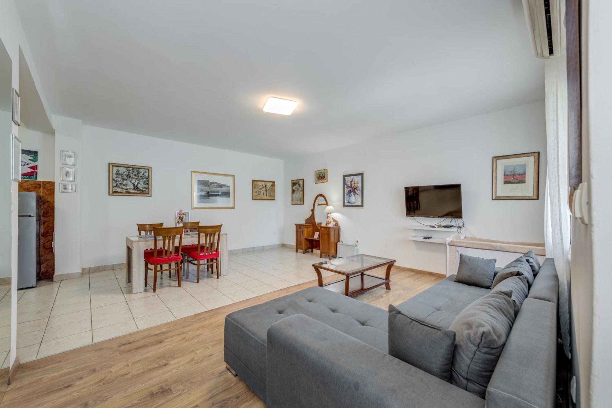 Beachfront Apartment Drazen, With Garden And Parking Split Exteriér fotografie